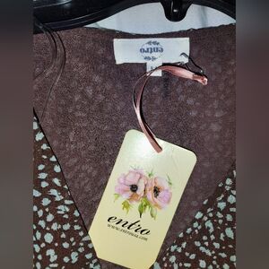 Entro | Blue & Brown V-Neck Boutique Blouse